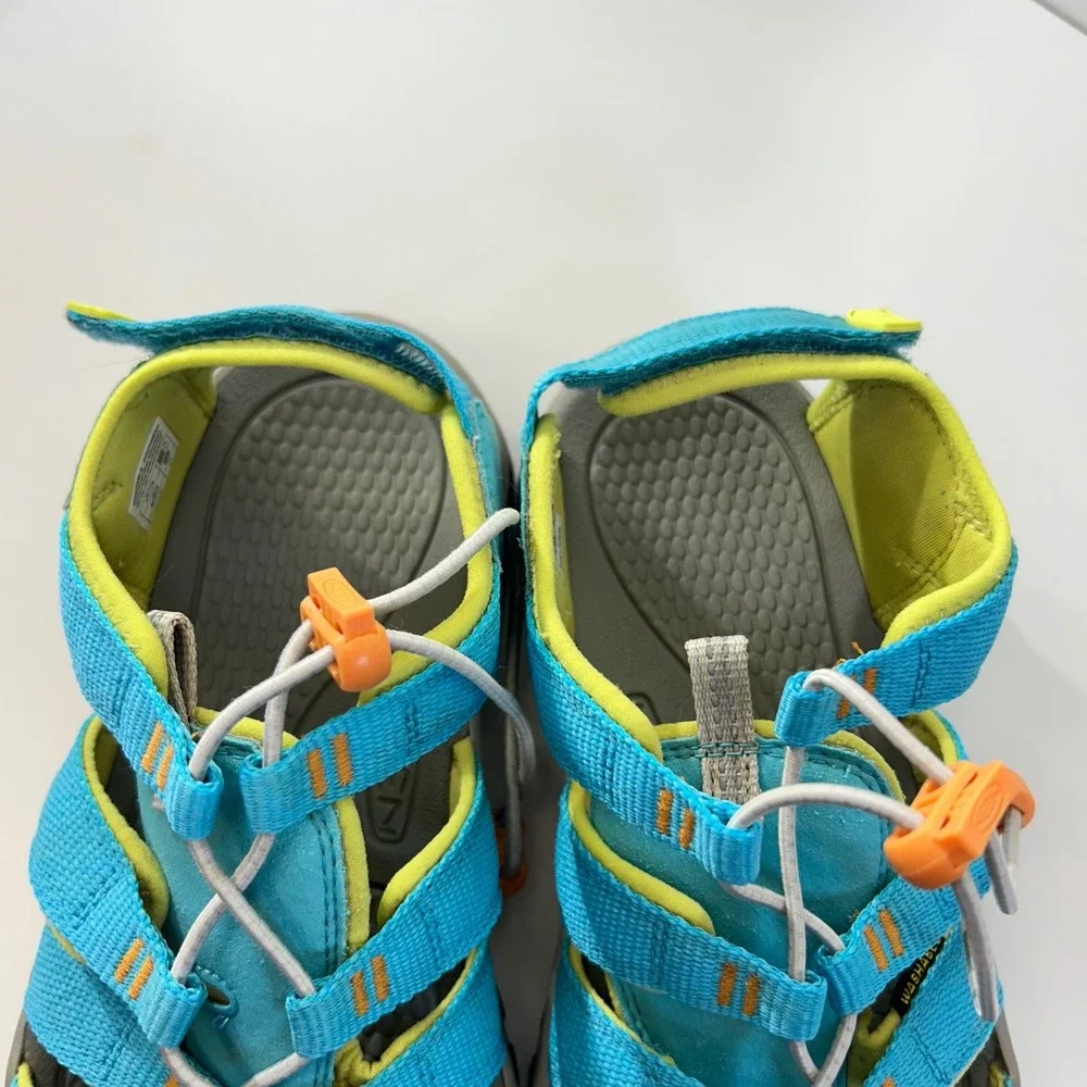 Keen Gorpcore Newport H2 Sandals Size 5 Big Kids Blue Washable Water Shoes